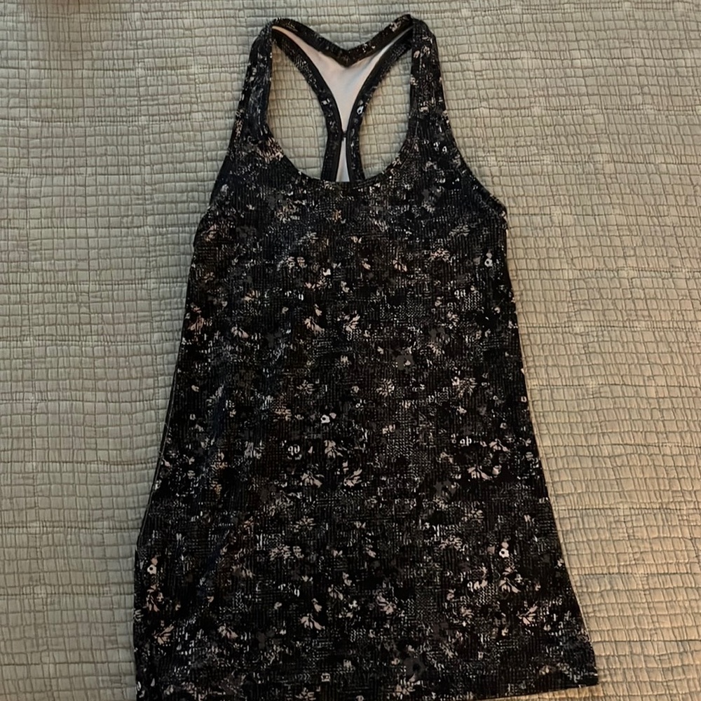 Black lululemon tank Align style